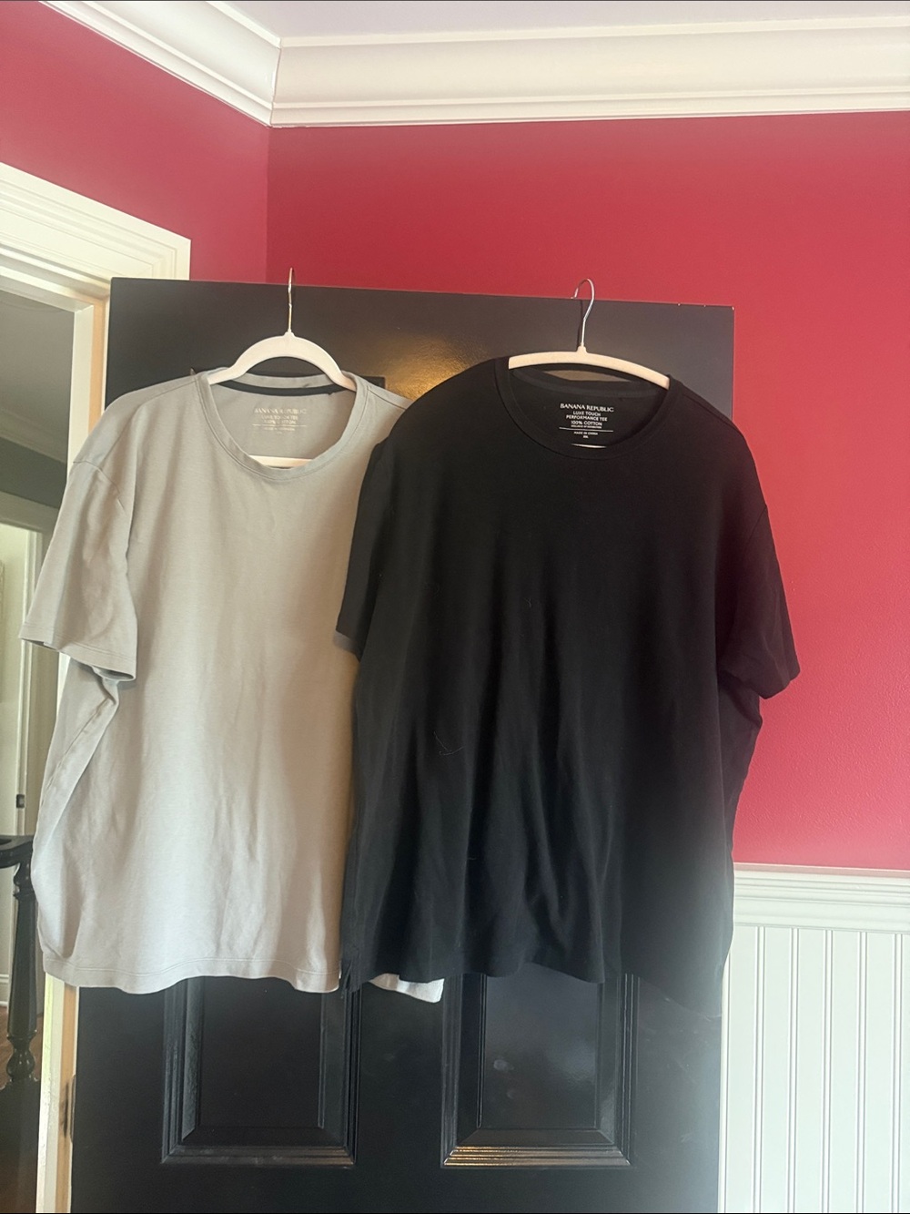 Banana Republic Short Sleeve Crew Neck Tees - Black & Light Gray